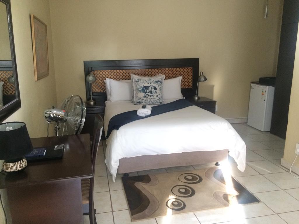 Mcbest Guest House Ermelo Bagian luar foto