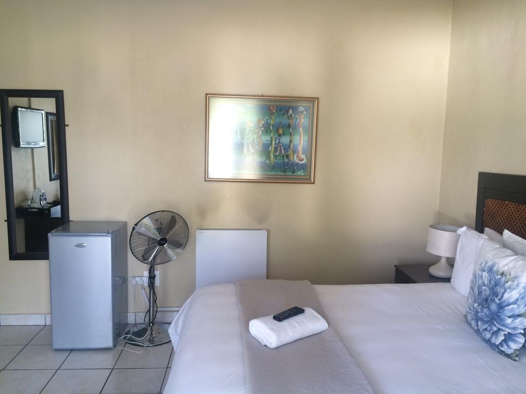 Mcbest Guest House Ermelo Bagian luar foto