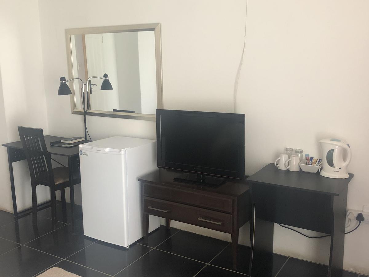 Mcbest Guest House Ermelo Bagian luar foto